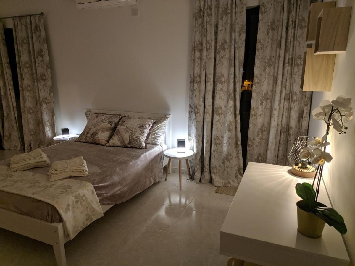 סיינט פול ביי Gaia Penthouse Sea And Country Views Home מראה חיצוני תמונה
