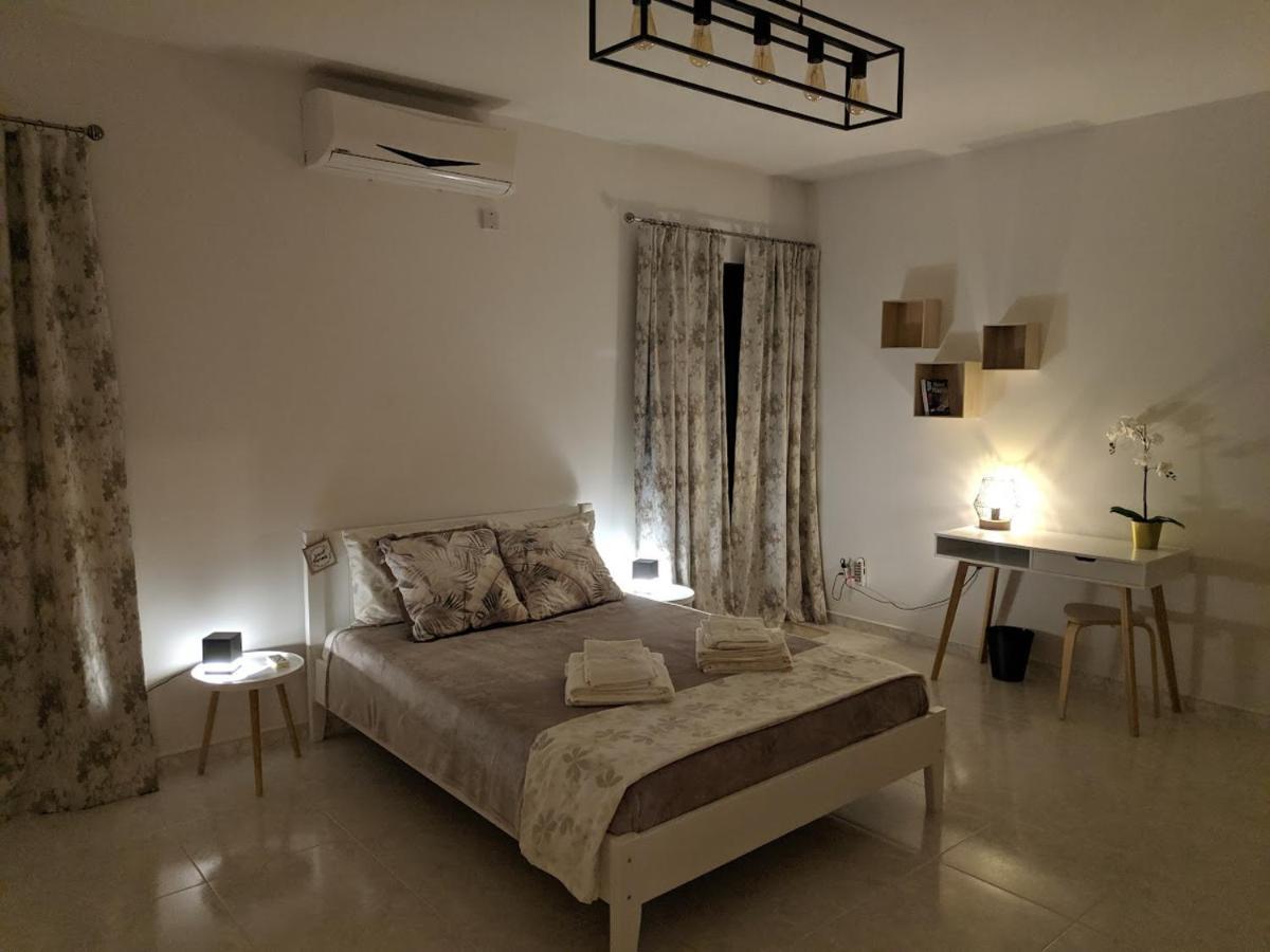סיינט פול ביי Gaia Penthouse Sea And Country Views Home מראה חיצוני תמונה