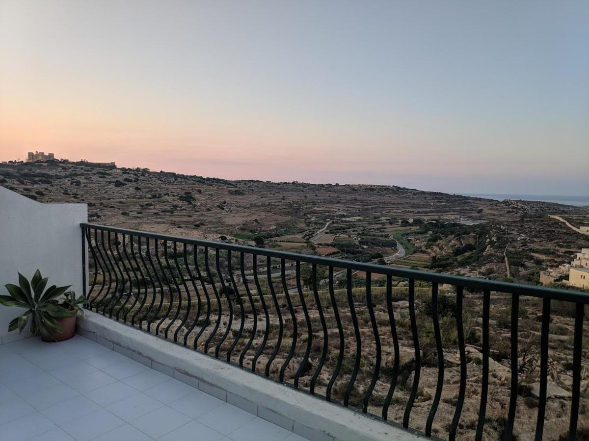 סיינט פול ביי Gaia Penthouse Sea And Country Views Home מראה חיצוני תמונה